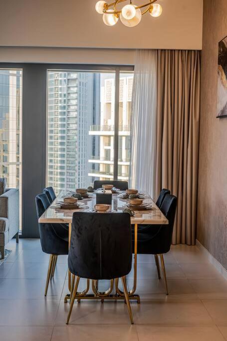 Venetian - Spacious 3br With Stunning Burj Views * Dubai