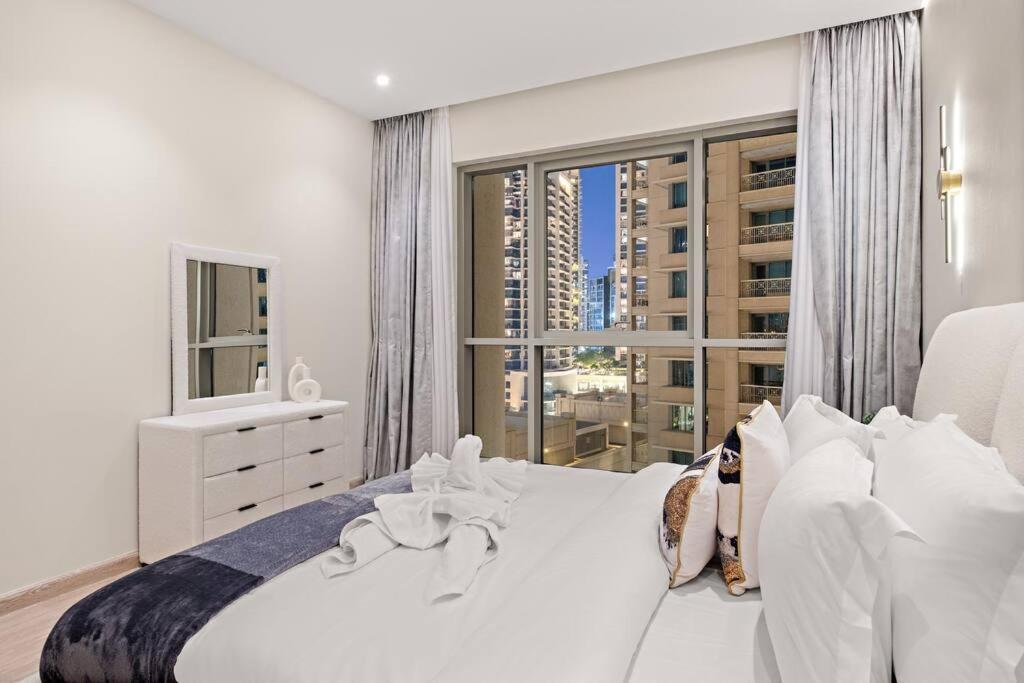 First Class 2br Incredible Burj Khalifa View