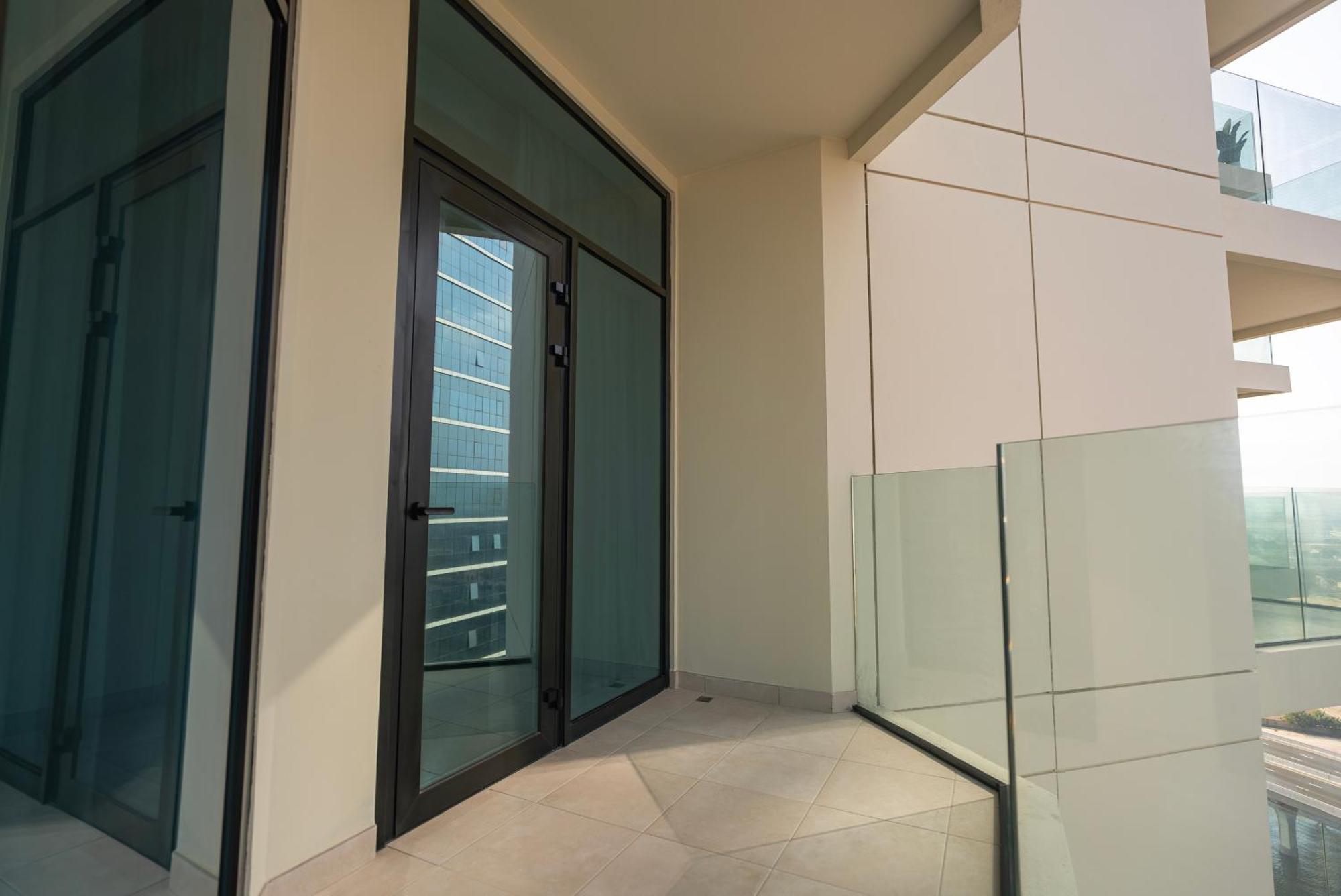 Elegant 2-bedroom Apartment, Branded & Luxury Amenities Apartment