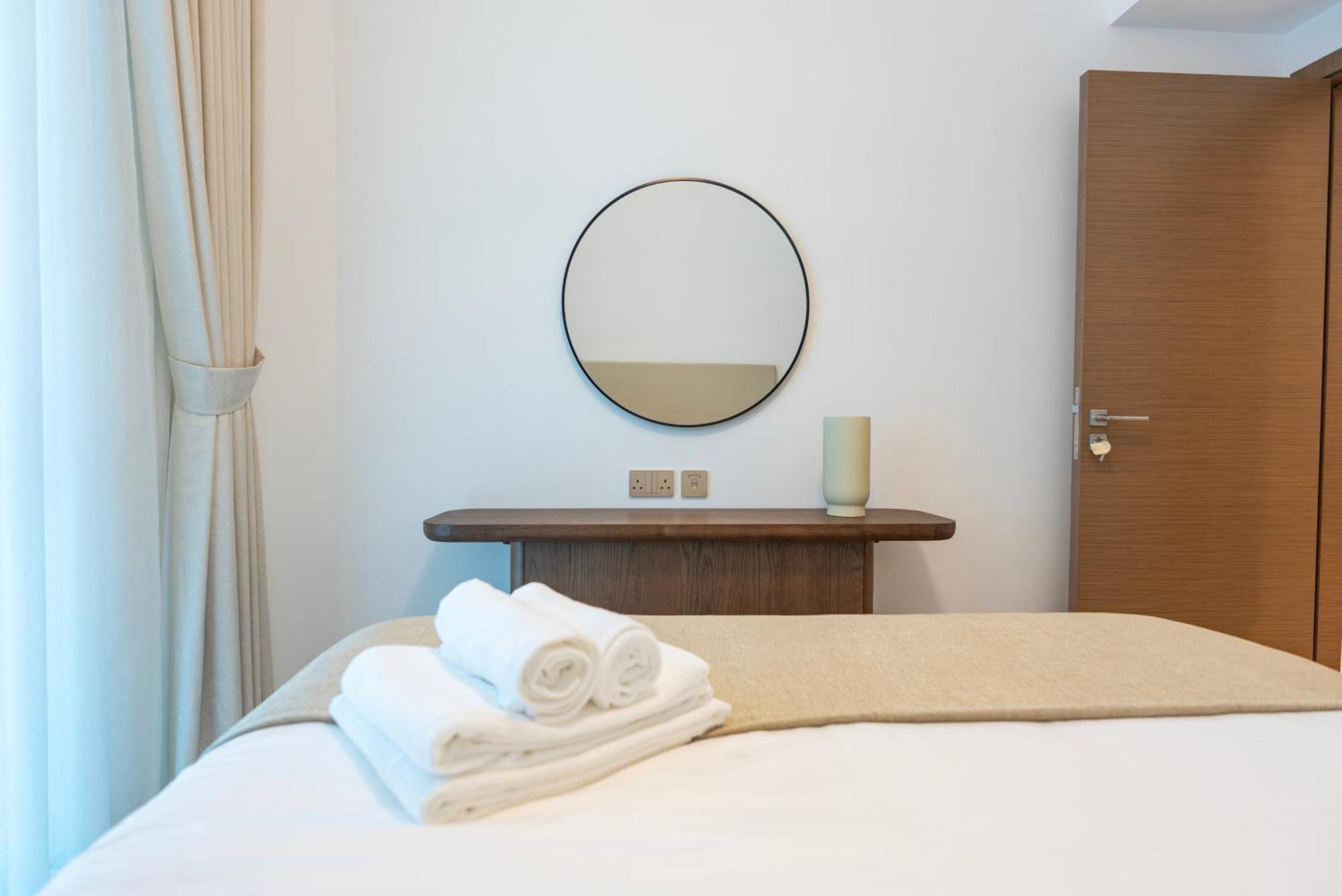 Elegant 2-bedroom Apartment, Branded & Luxury Amenities Apartment *