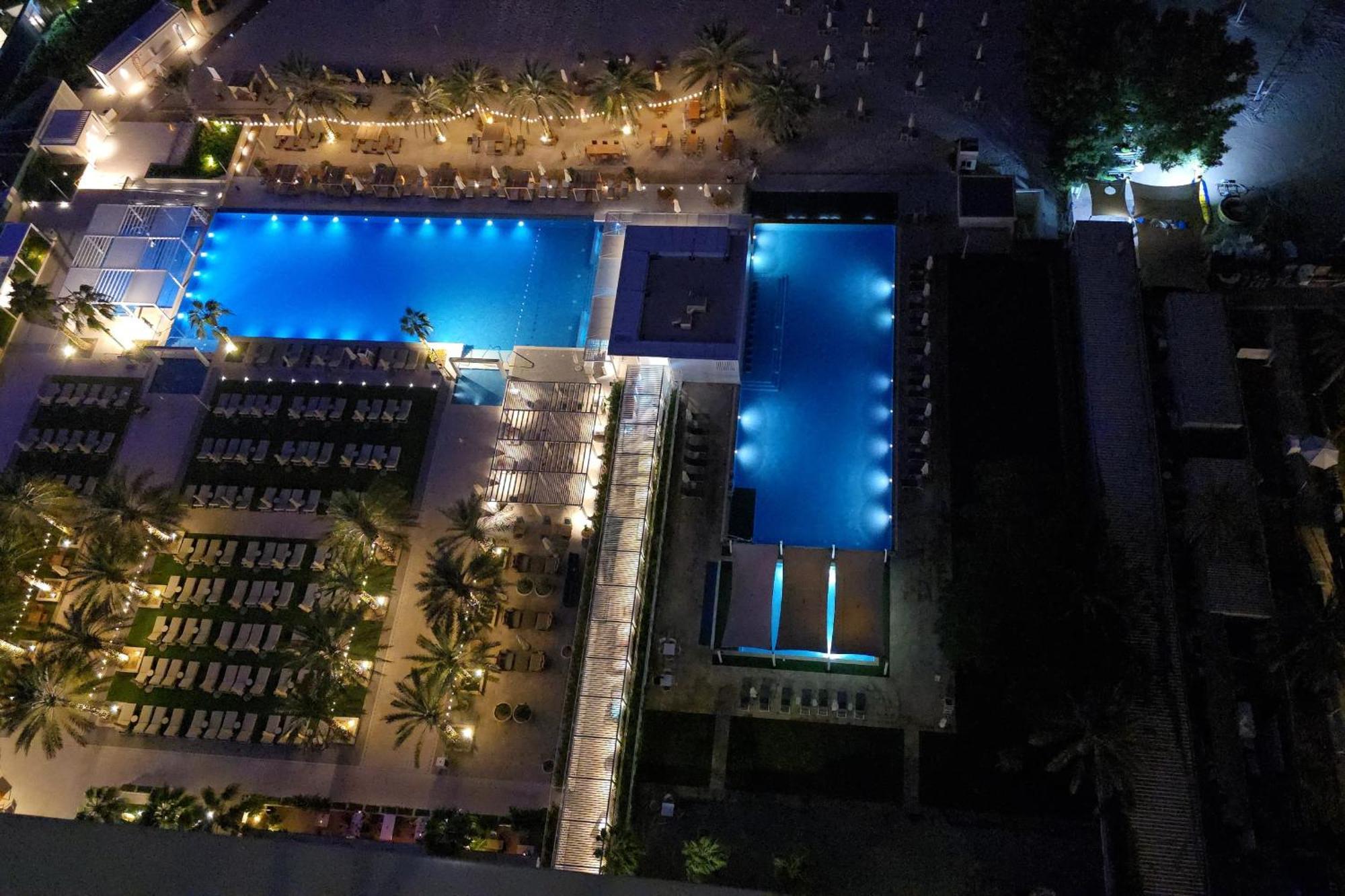 Beachfront 250 View Private High Floor Dubai