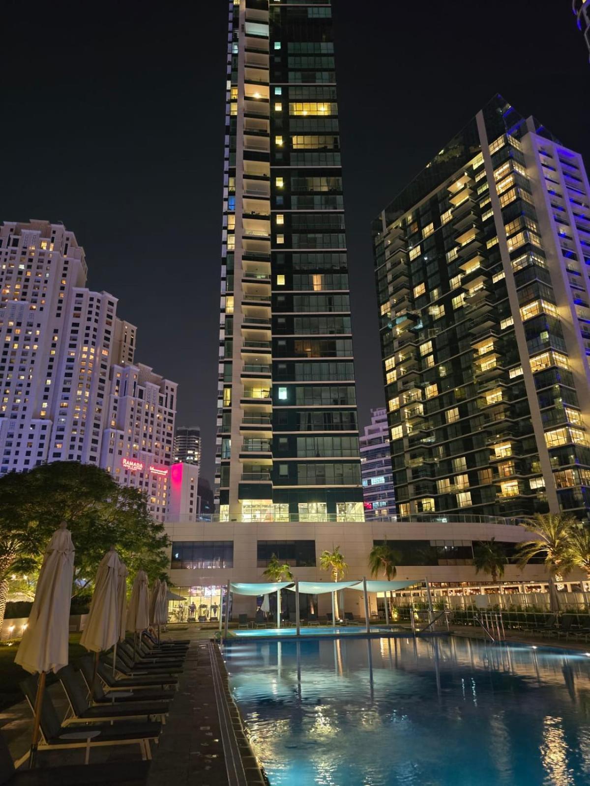 Beachfront 250 View Private High Floor * Dubai