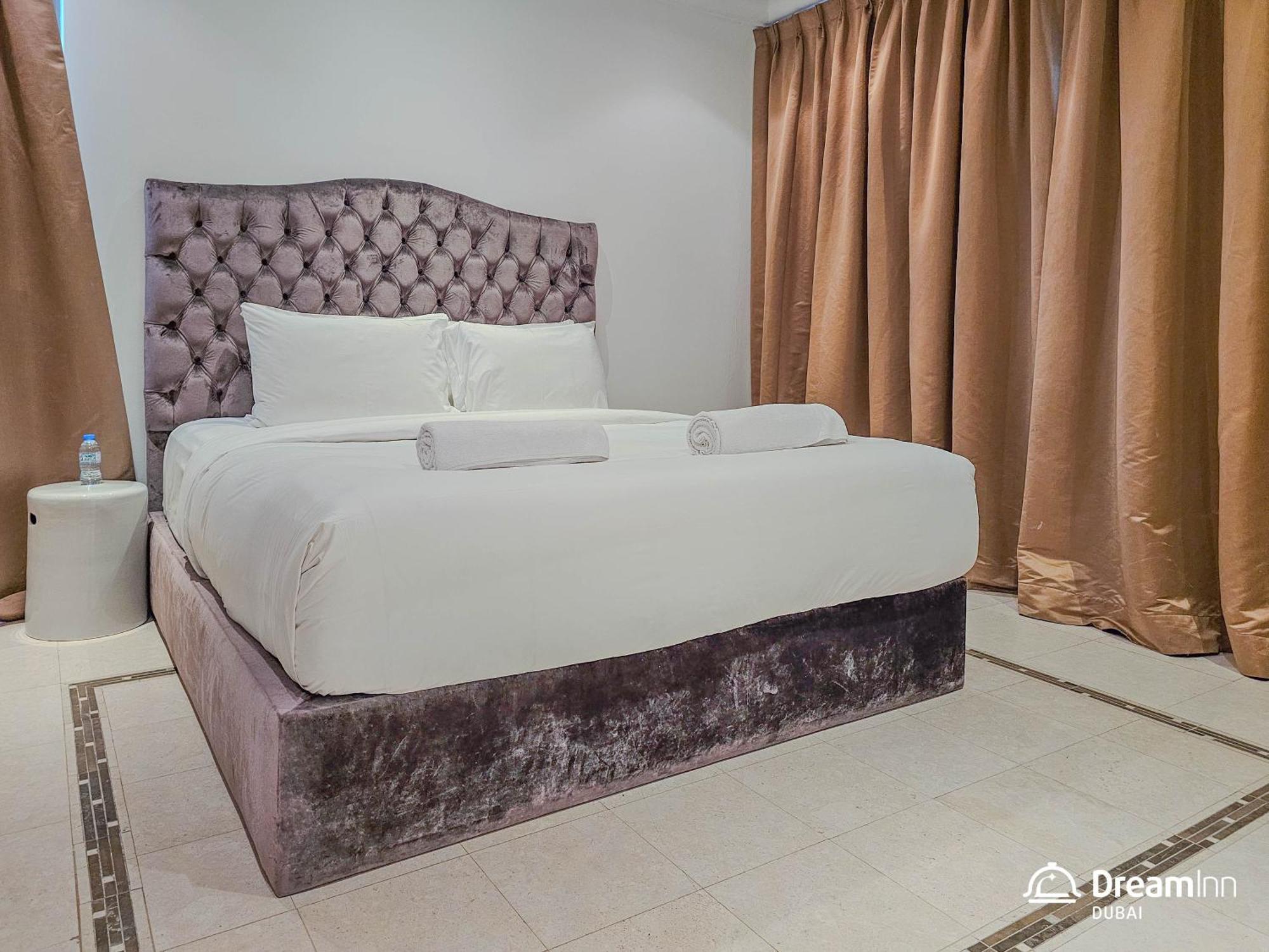 Dream - 4br Palm Jumeirah With Pool & Maid's Villa *