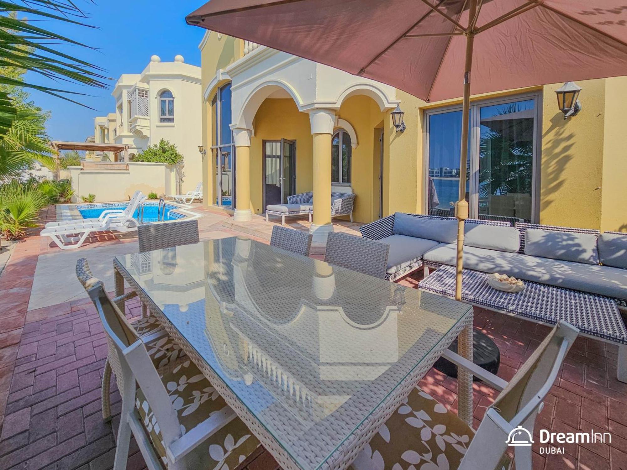 Villa Dream - 4br Palm Jumeirah With Pool & Maid's *