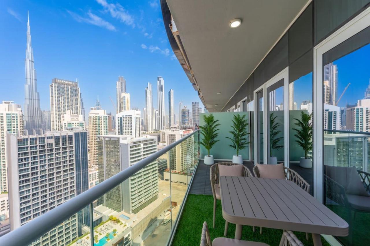 The Dreamer 1br Burj Khalifa View Business Bay Dubai