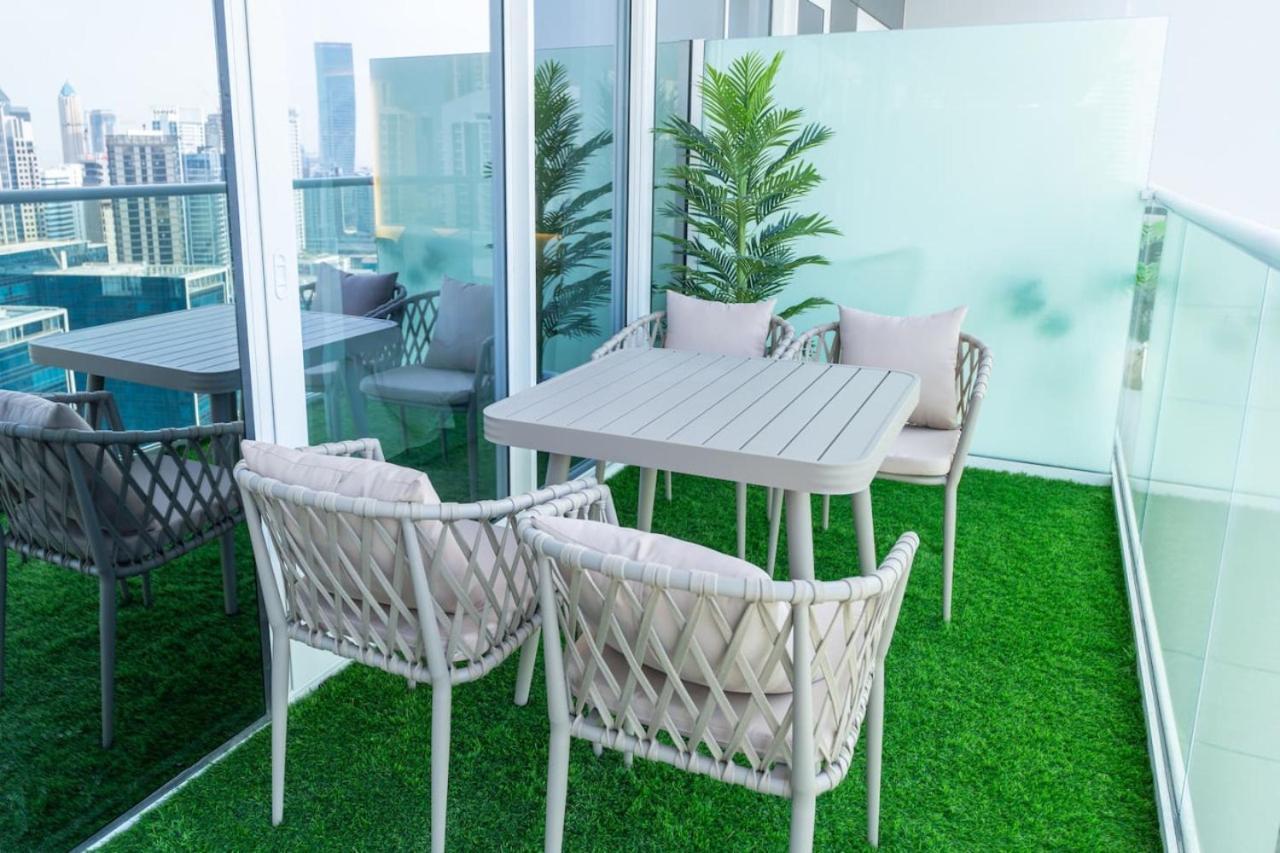 The Dreamer 1br Burj Khalifa View Business Bay
