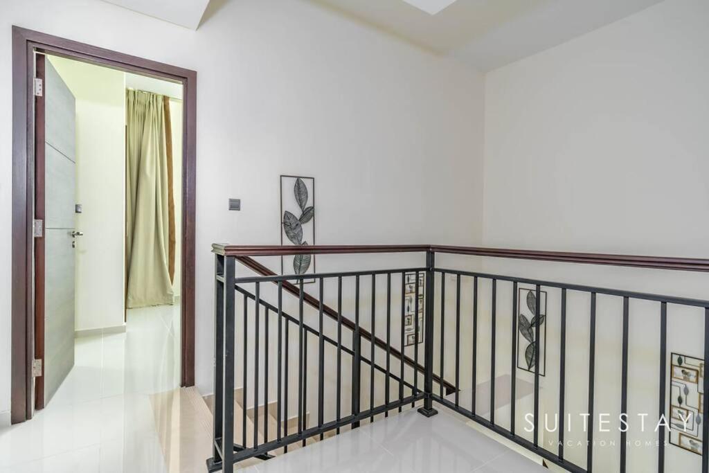 Spacious New Build In Residential Community Apartment *