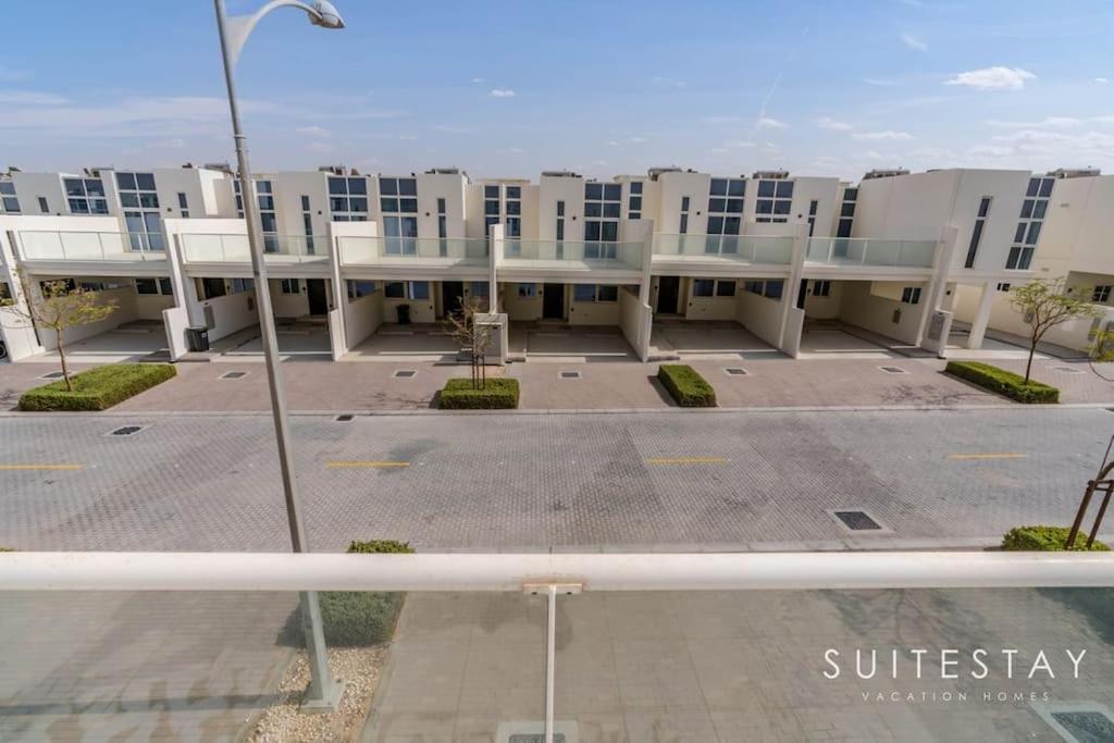 Apartment Spacious New Build In Residential Community Dubai