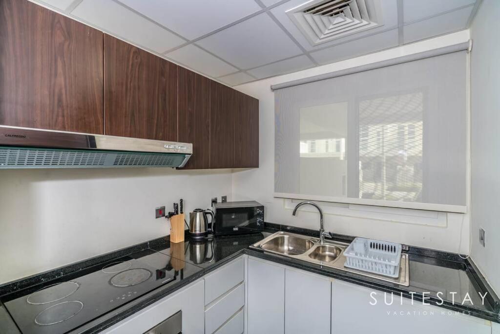 Spacious New Build In Residential Community Apartment