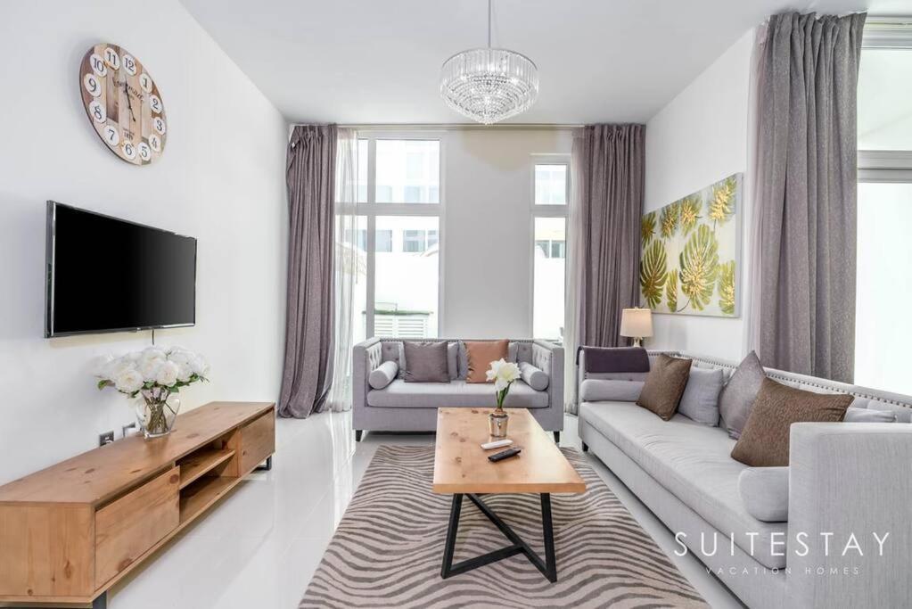 Spacious New Build In Residential Community Apartment *