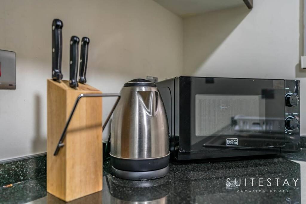 Spacious New Build In Residential Community Apartment *