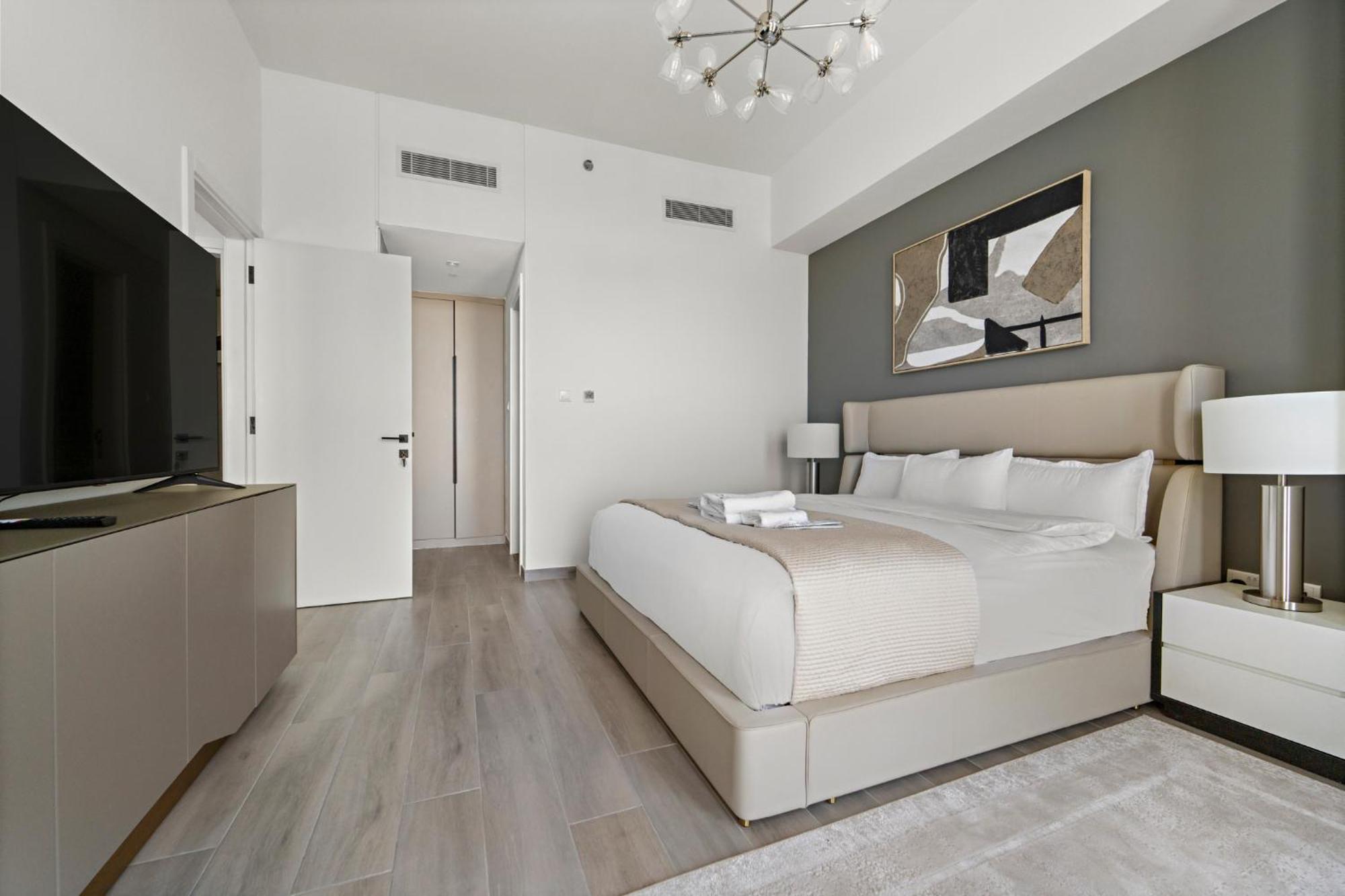 Stonetree - Spacious 1br At Noor 5 Midtown * Dubai