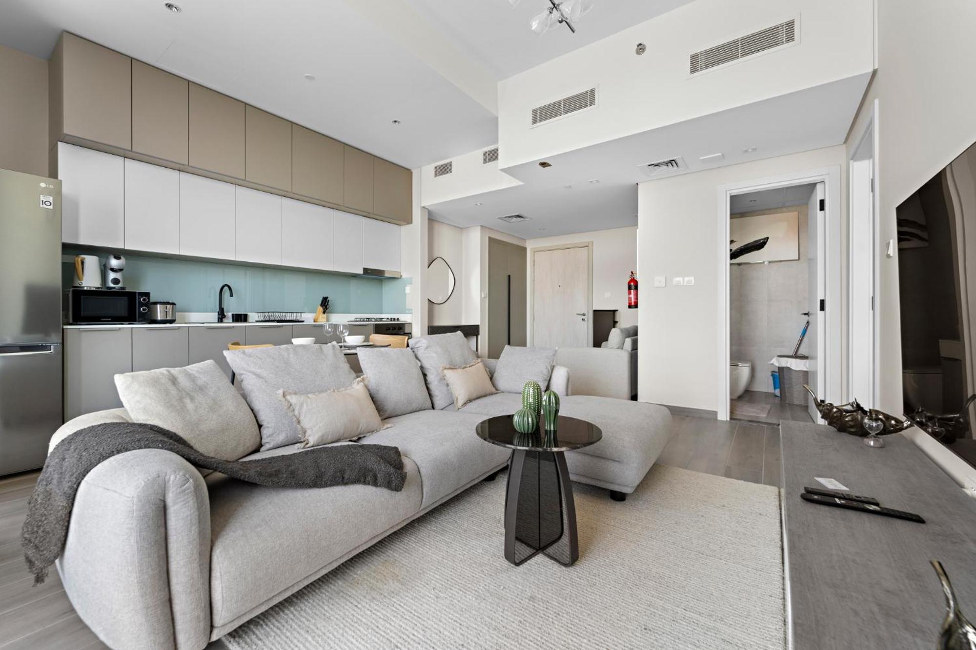 Stonetree - Spacious 1br At Noor 5 Midtown Apartment Dubai