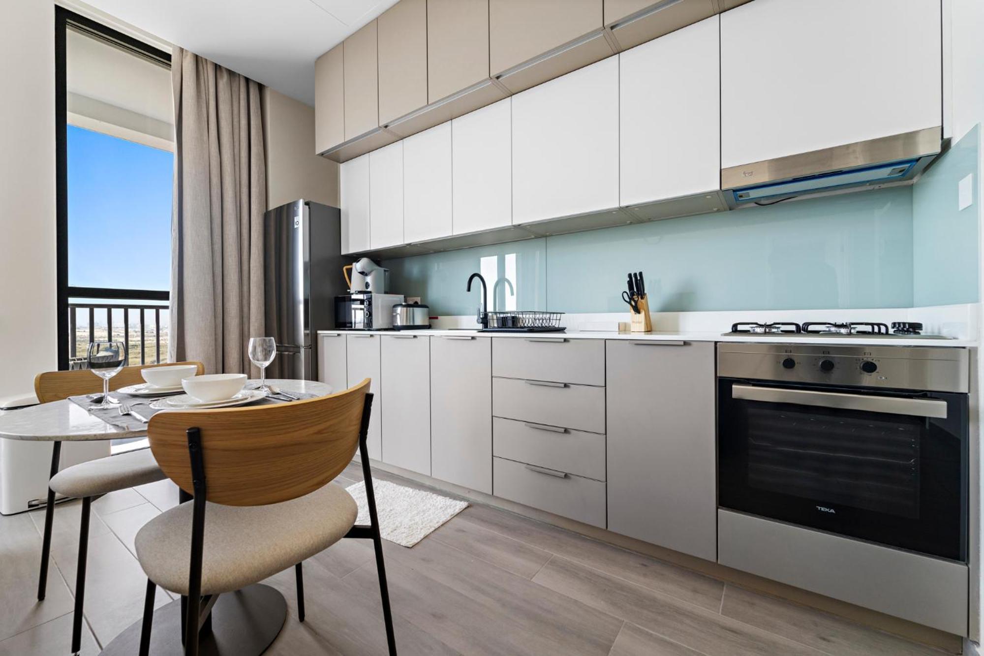 Stonetree - Spacious 1br At Noor 5 Midtown Apartment *