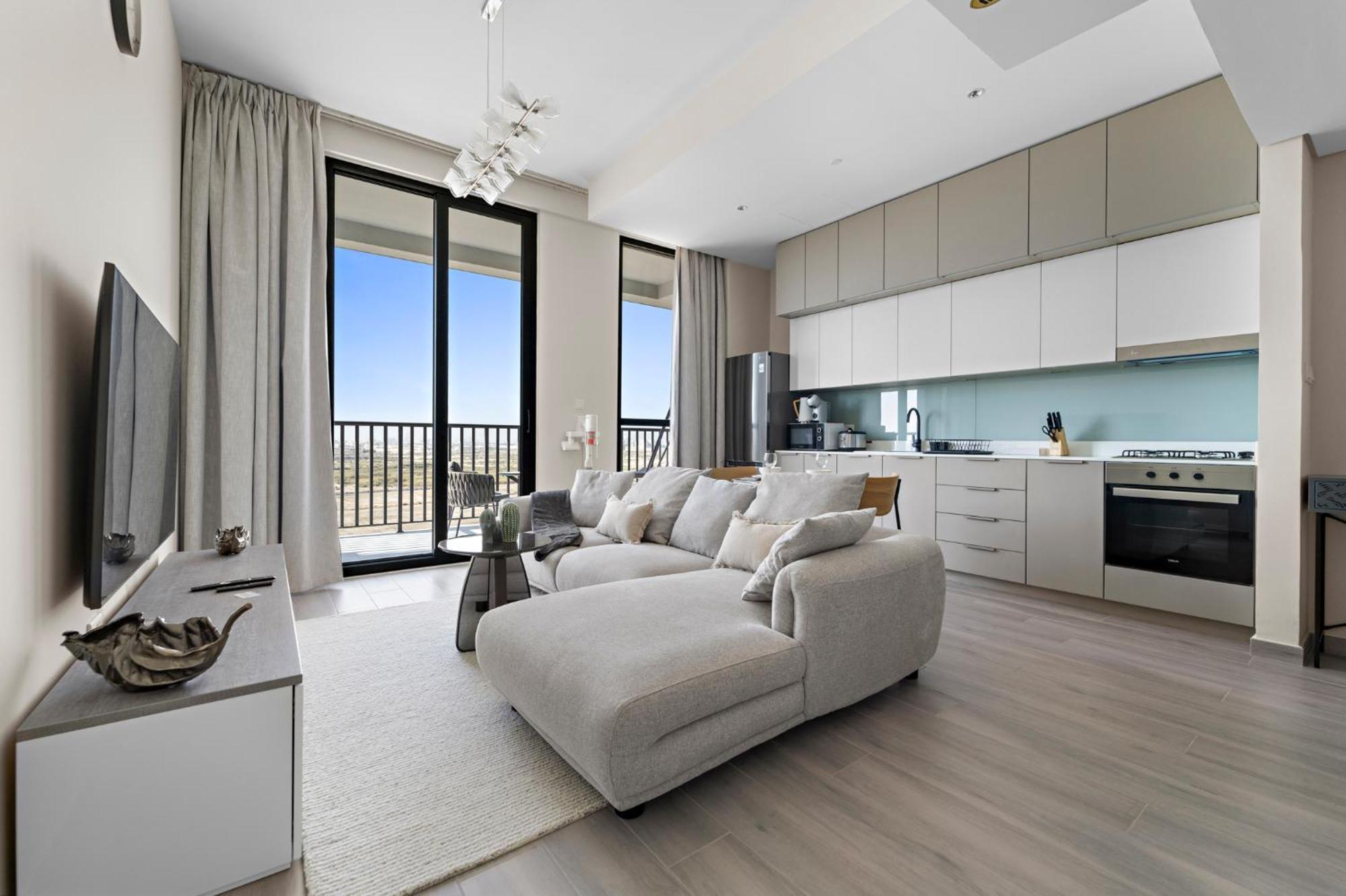 Stonetree - Spacious 1br At Noor 5 Midtown Apartment *