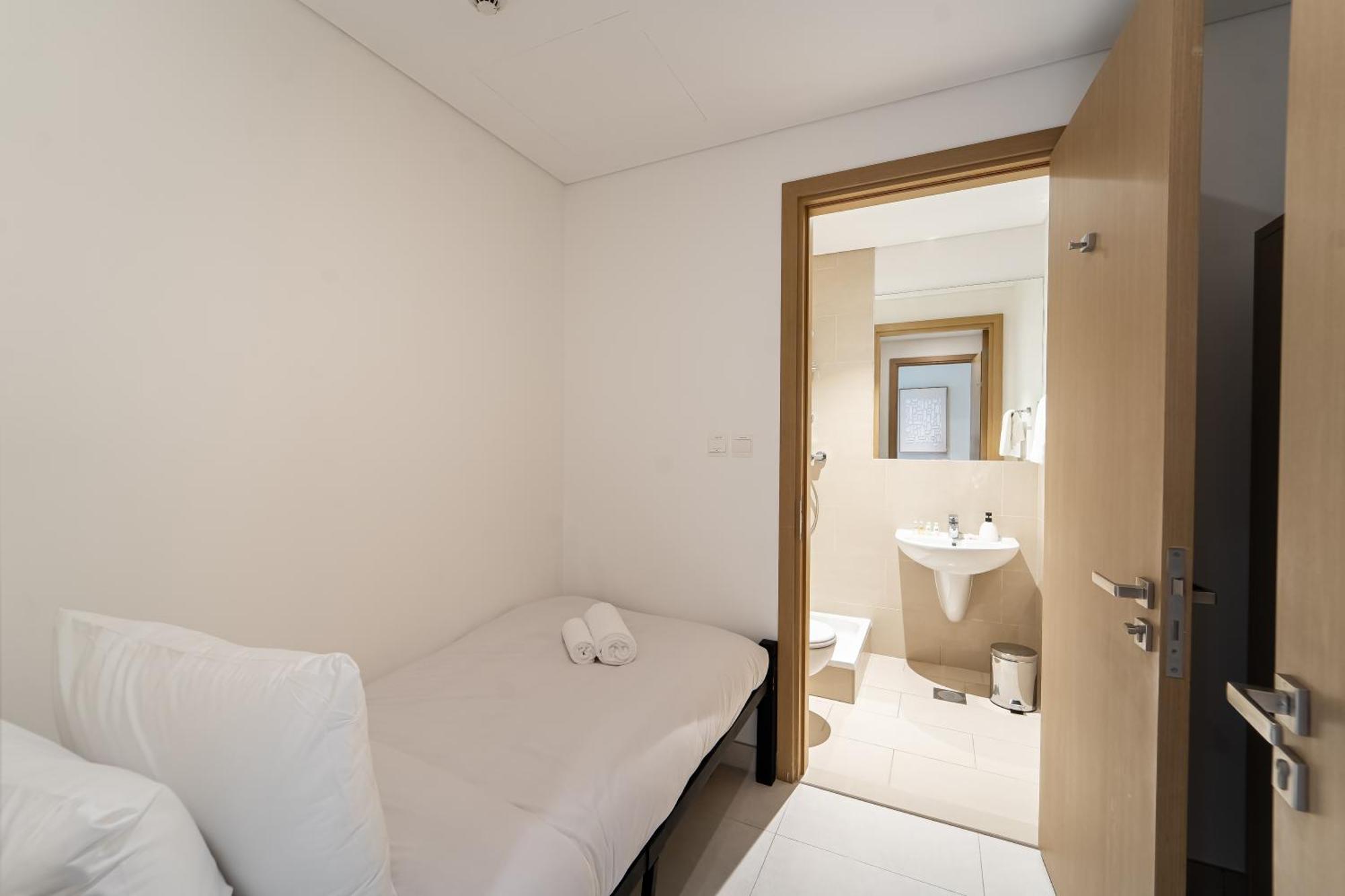 Spacious 3bdr In Wonderful Creek Harbour * Dubai