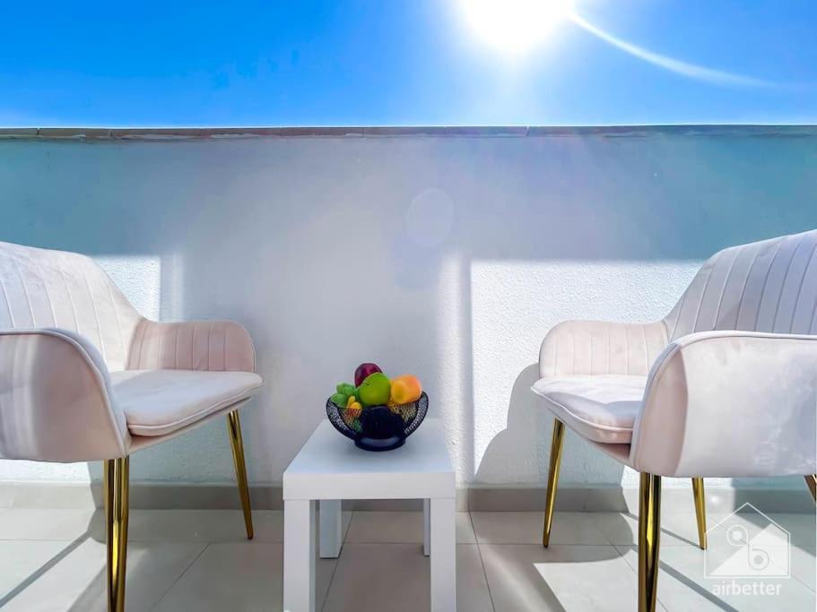 Apartment Luxury Living In Azizi Riviera & Cozy Balcony Dubai