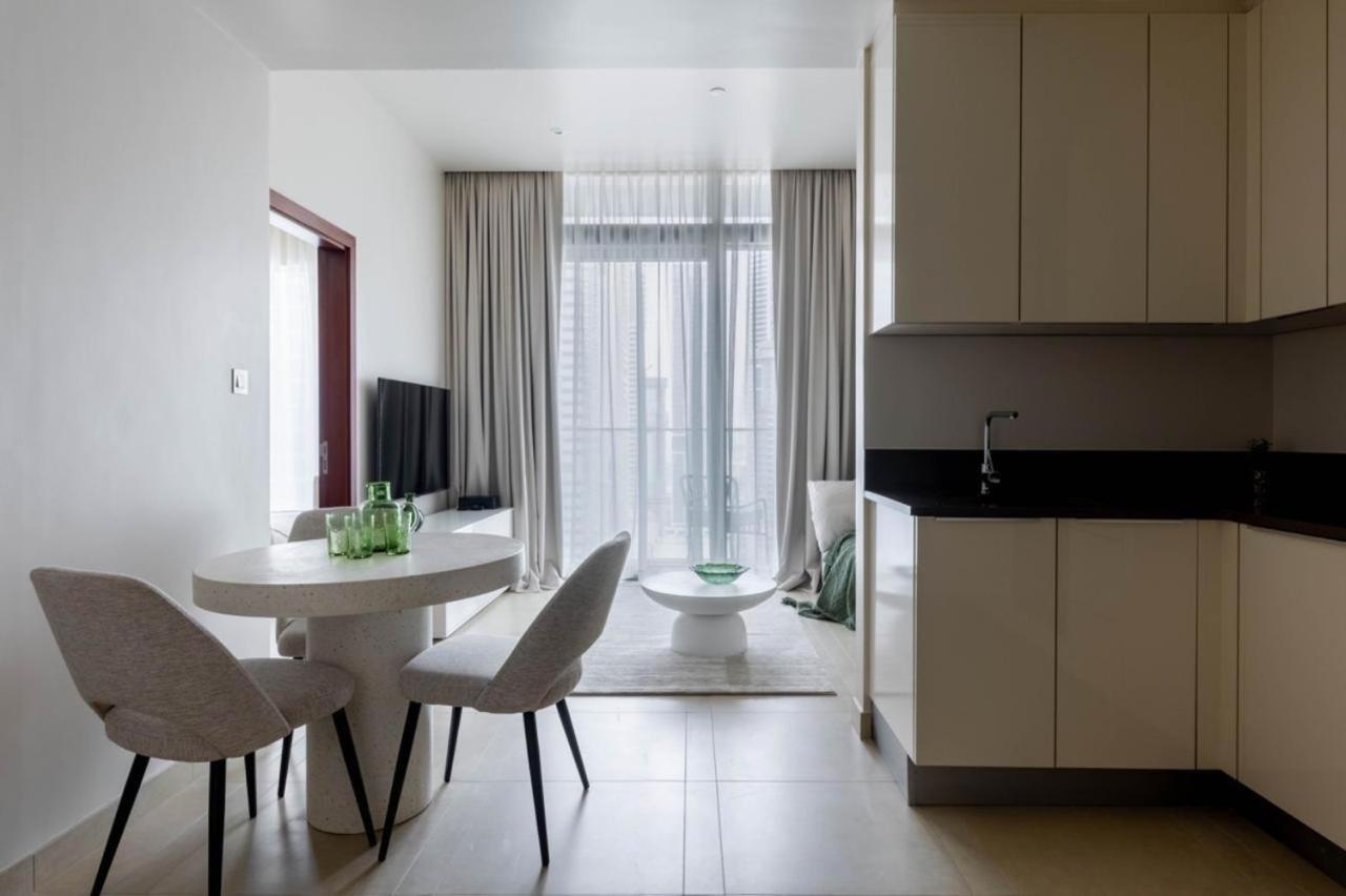 Cosy Fully Renovated Marina Gate Apartment *