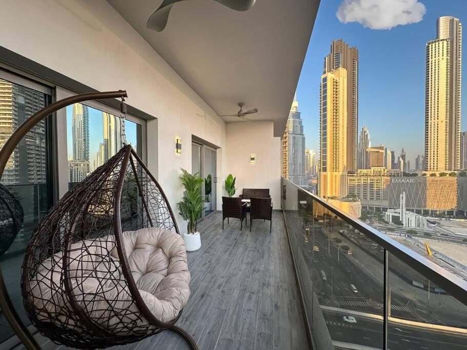 Apartment Sky High Comfort 1br Study With And Canal Views Dubai
