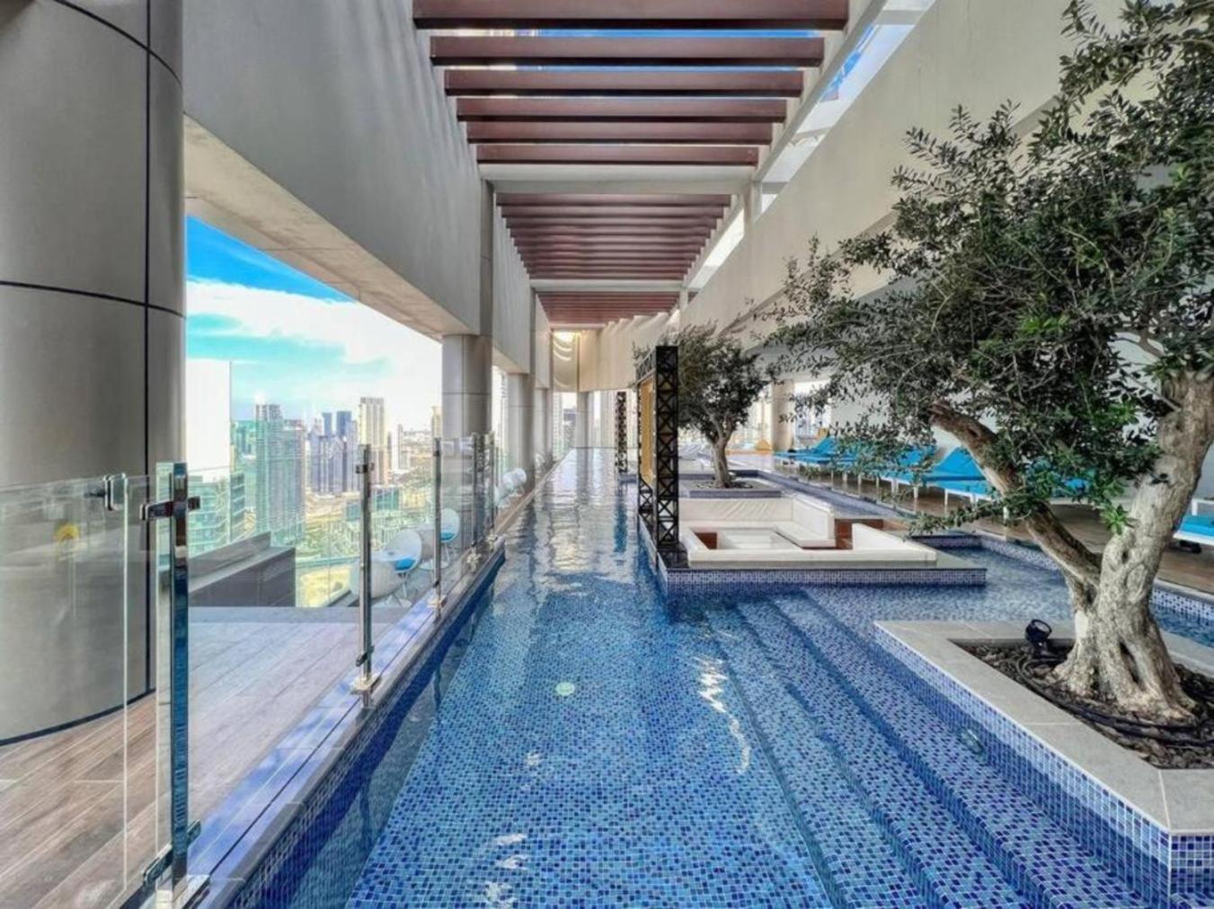 Paramount Rooftop Infinity Pool