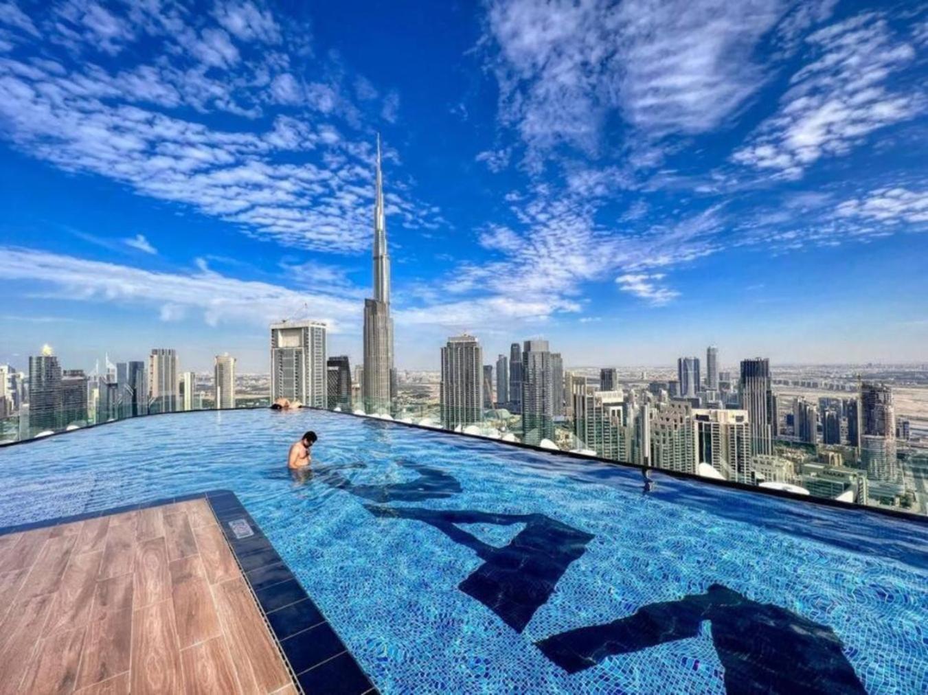 Apartment Paramount Rooftop Infinity Pool