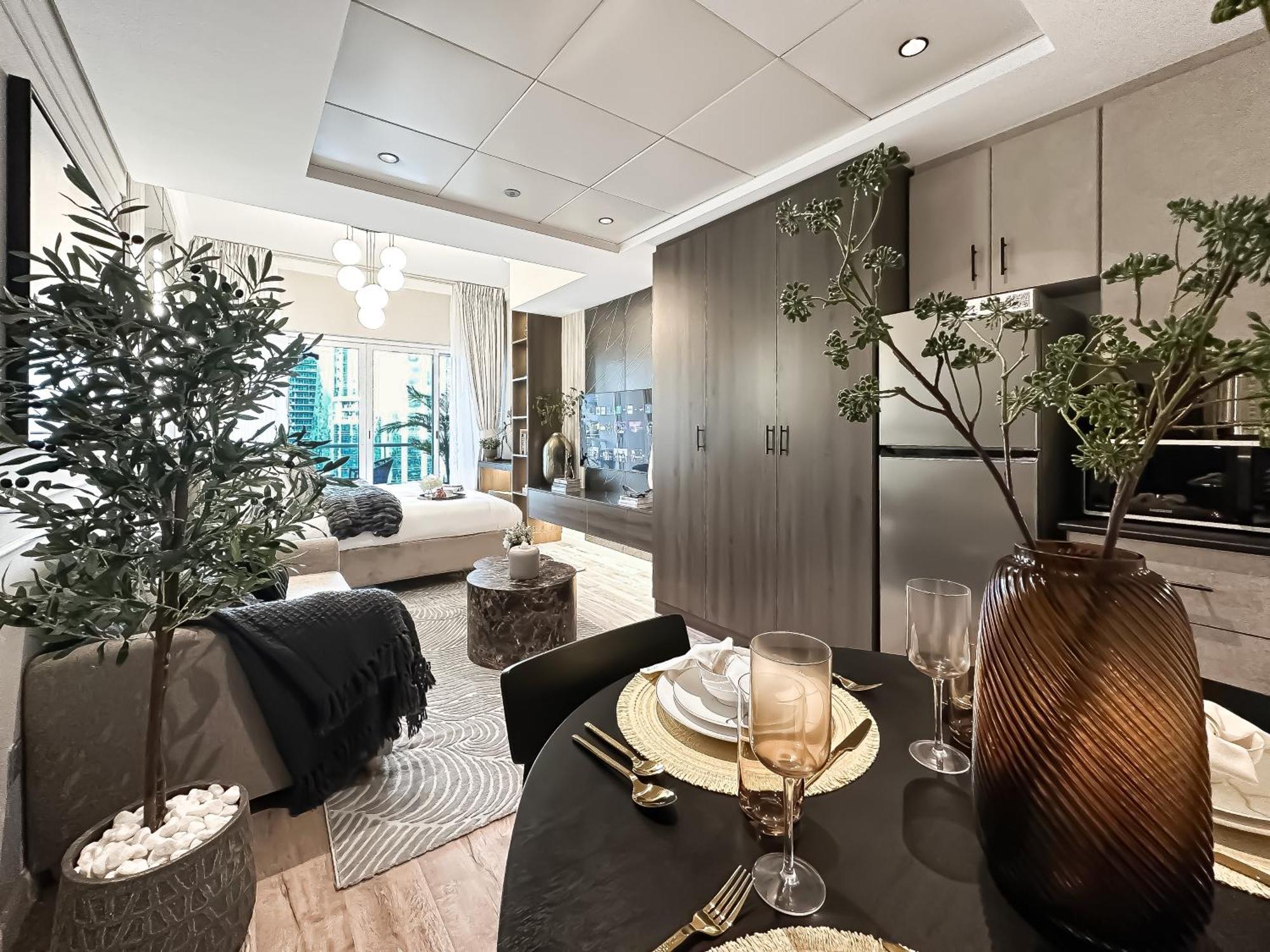 Apartment Trophy- Radiant Retreat In Jlt With Skyline View