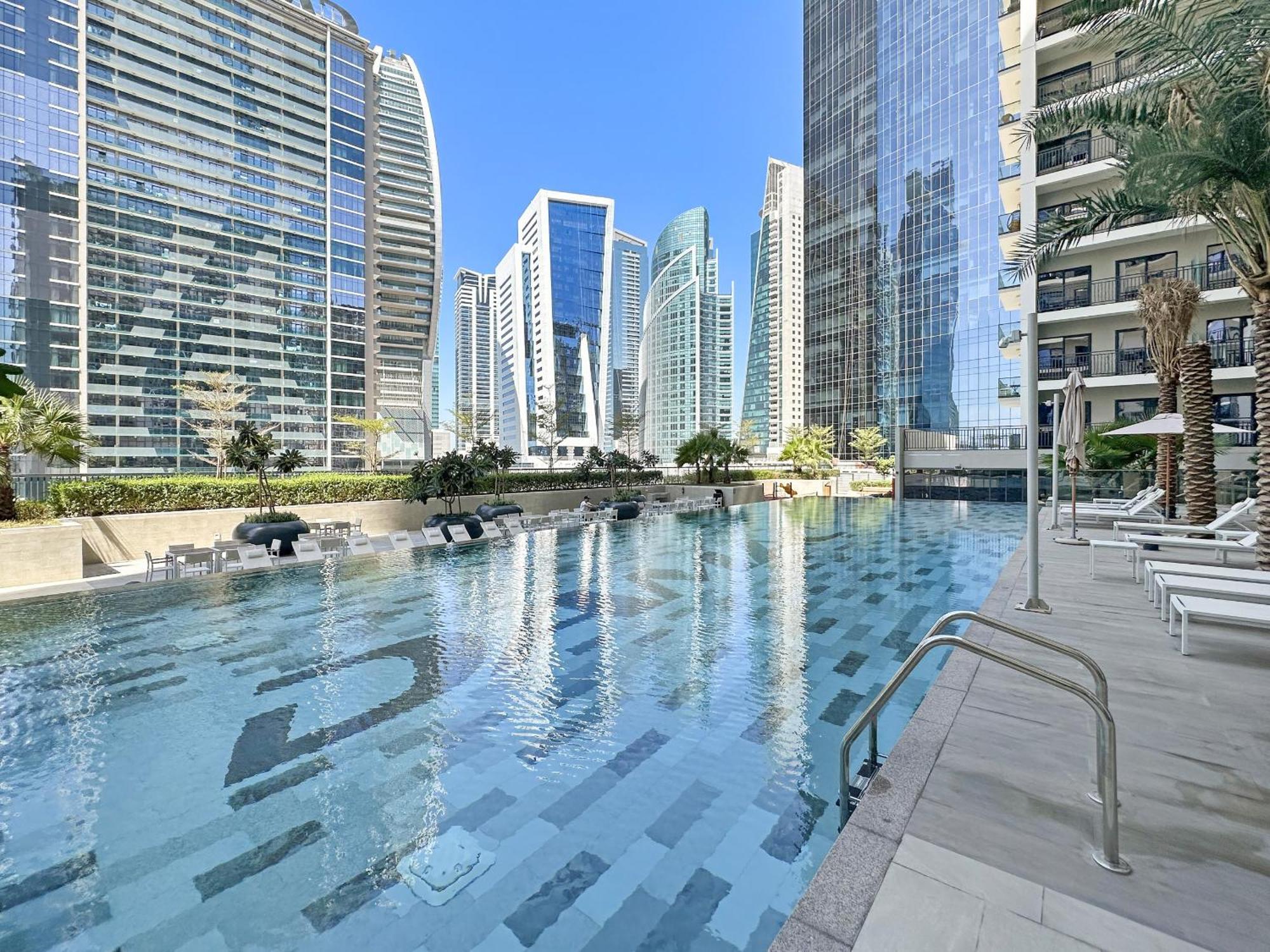 Apartment Luxurious 1bdr Zada Tower, Business Bay 12 Dubai
