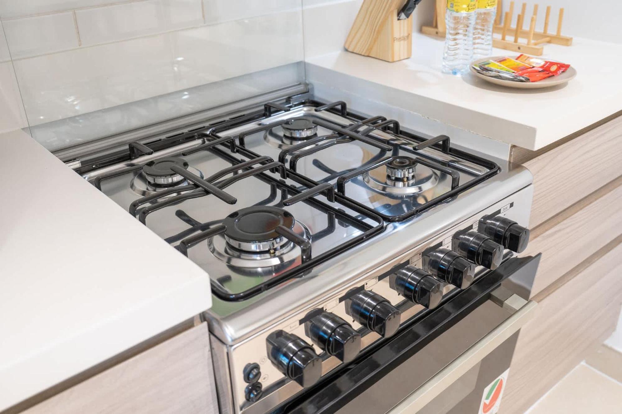1 Bed Flat That Sleeps 4 In Al Jaddaf Apartment