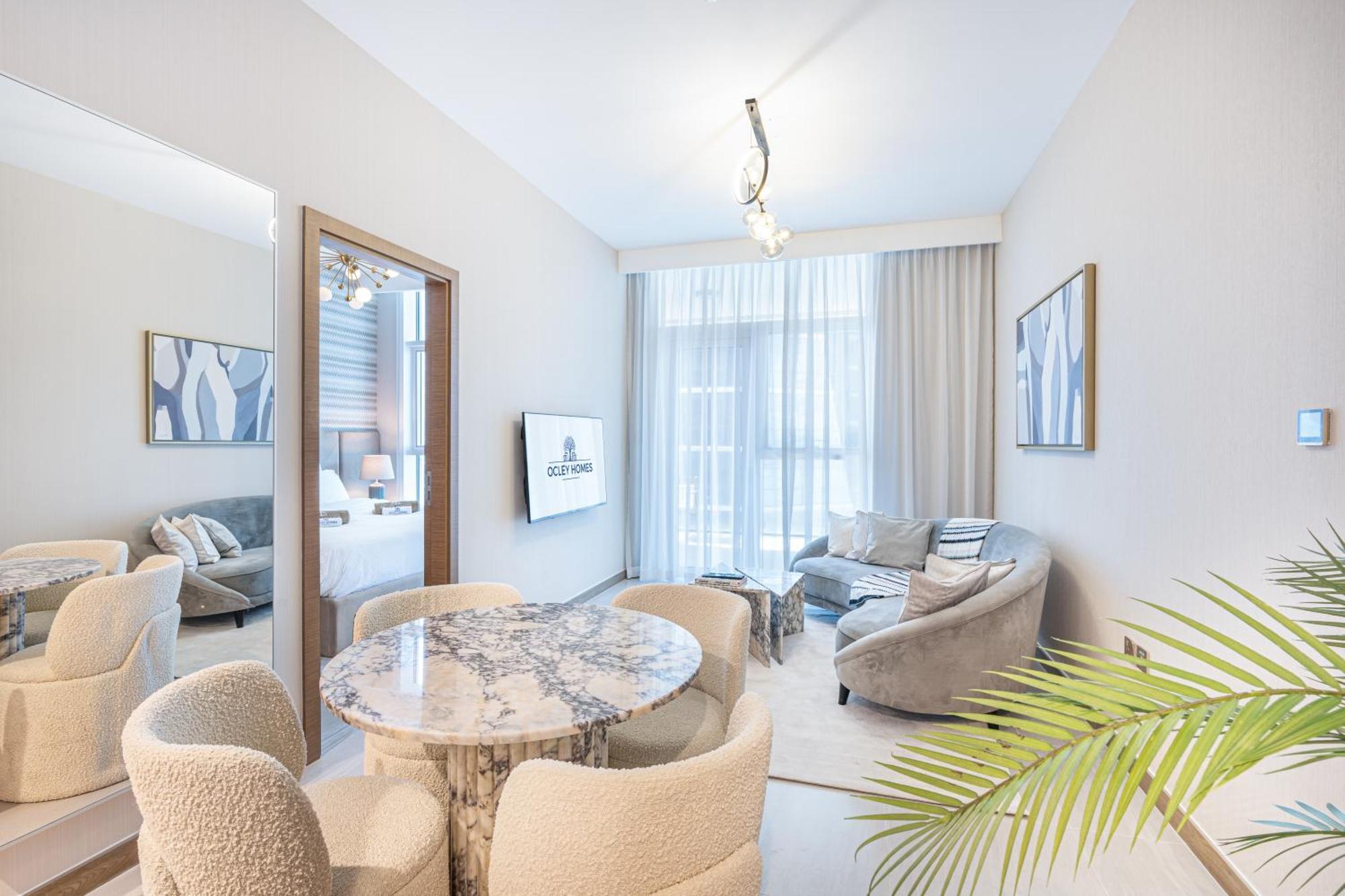 Elegantly Furnished Missoni With Canal Views