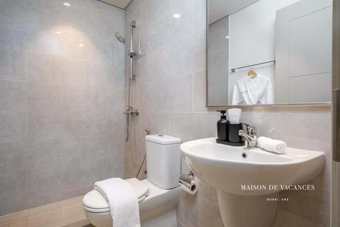 Apartment Three Bedroom In Downtown With Burj Khalifa View