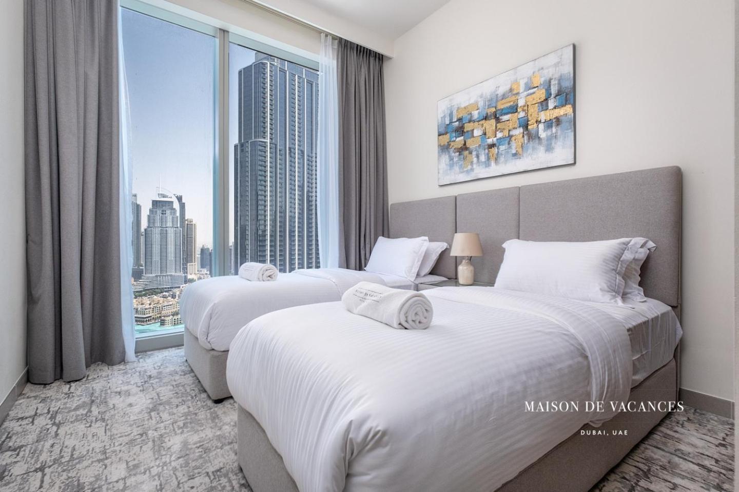 Three Bedroom In Downtown With Burj Khalifa View Dubai