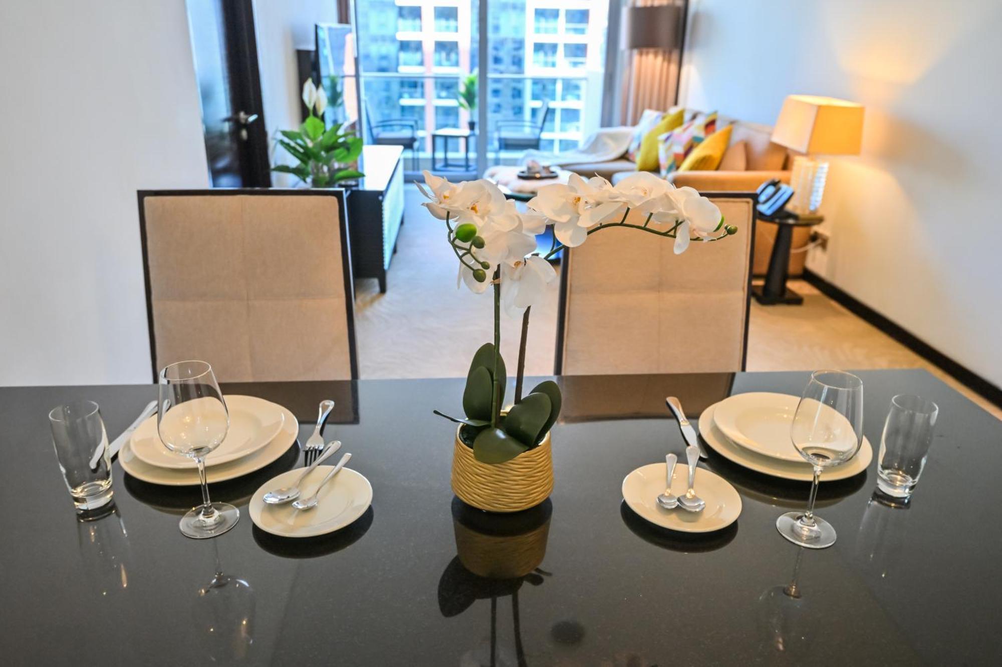 Luxury - Stunning Marina View - 5-star Amenities * Dubai
