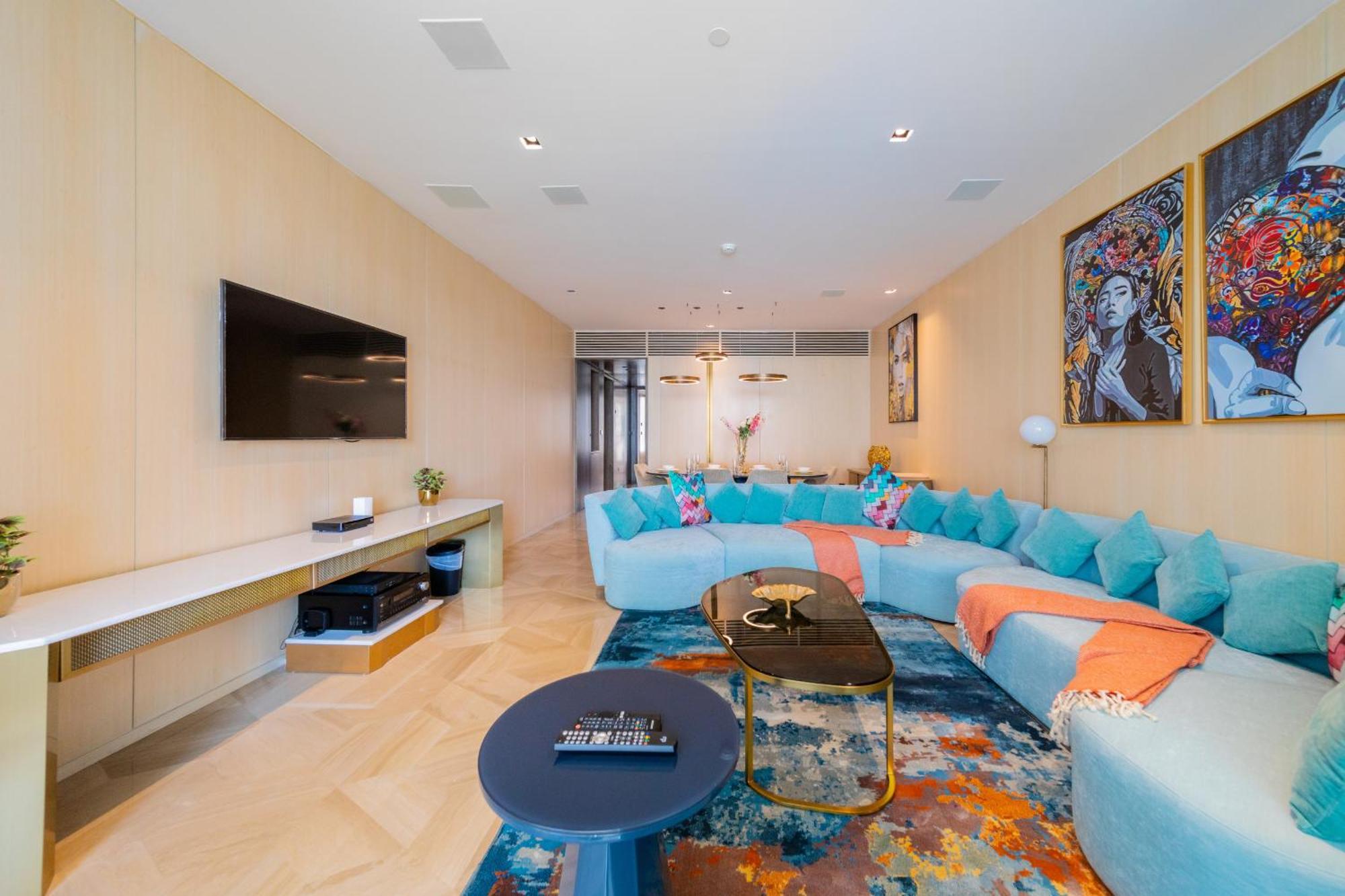 Superluxury In Five Palm, Pool & Access