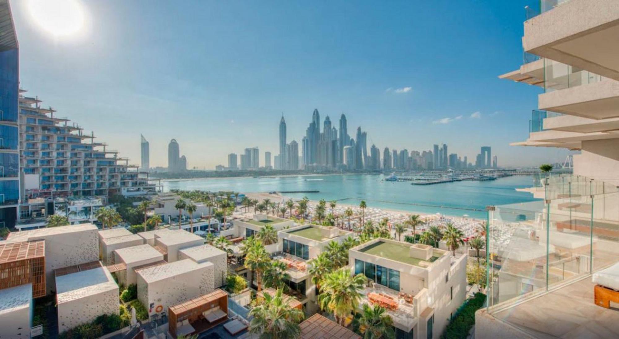 Superluxury In Five Palm, Pool & Access Apartment