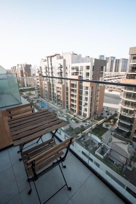 Bright & Modern In Azizi Riviera Dubai