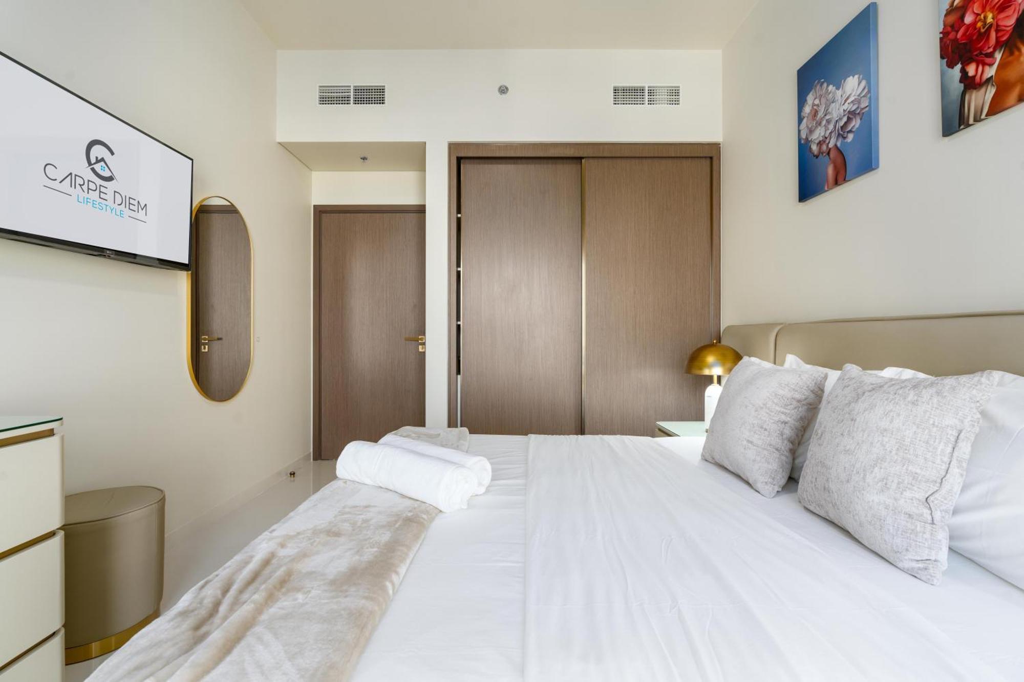 Grand Bleu Tower - Stunning One Bedroom * Dubai
