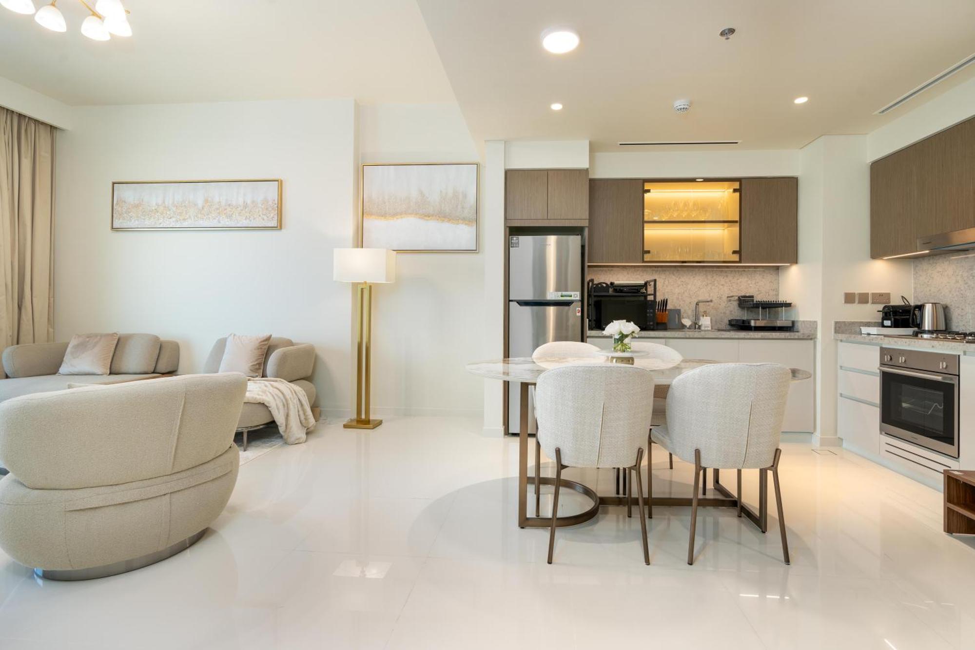 Grand Bleu Tower - Stunning One Bedroom Apartment