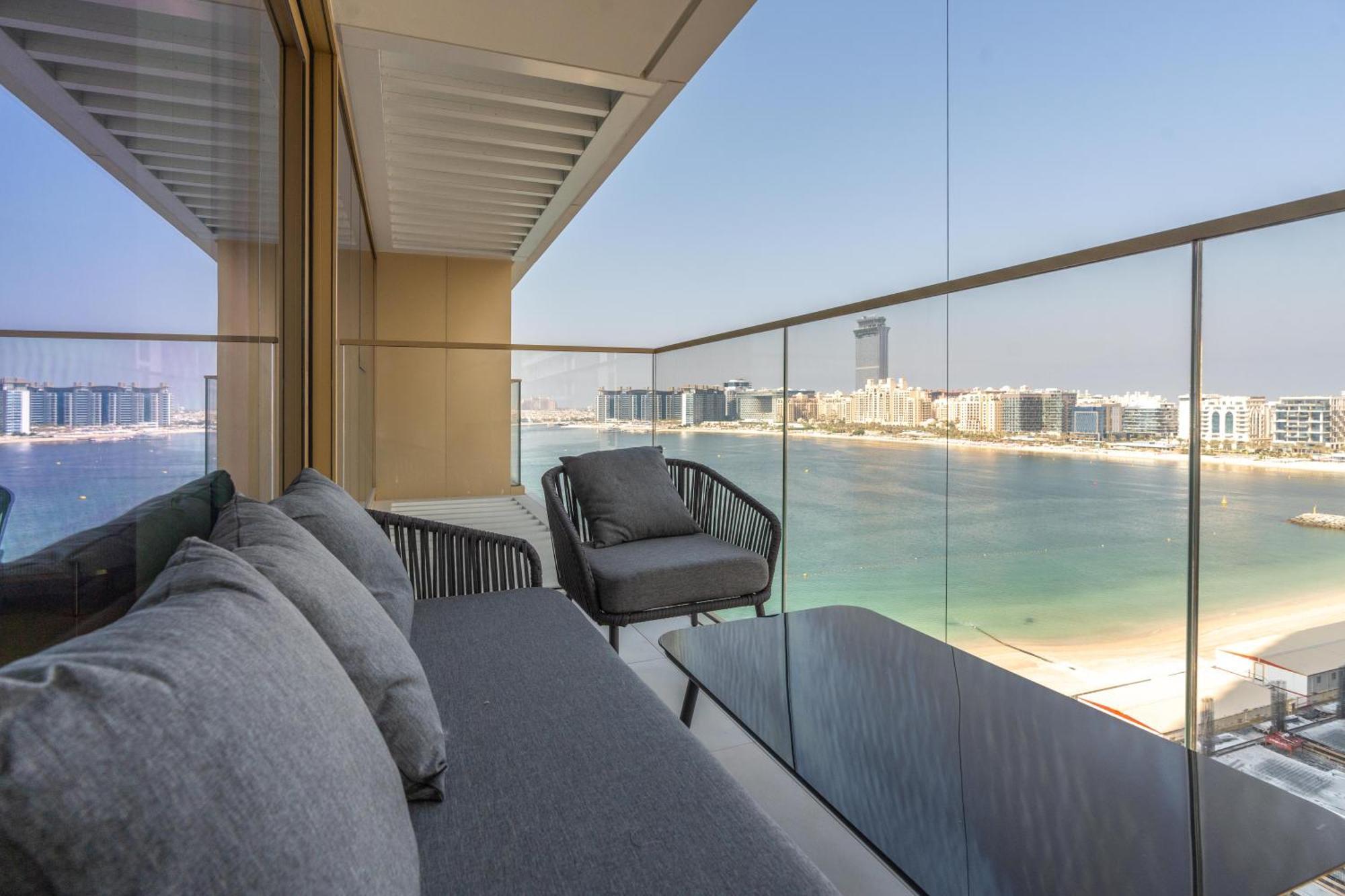 Grand Bleu Tower - Stunning One Bedroom *