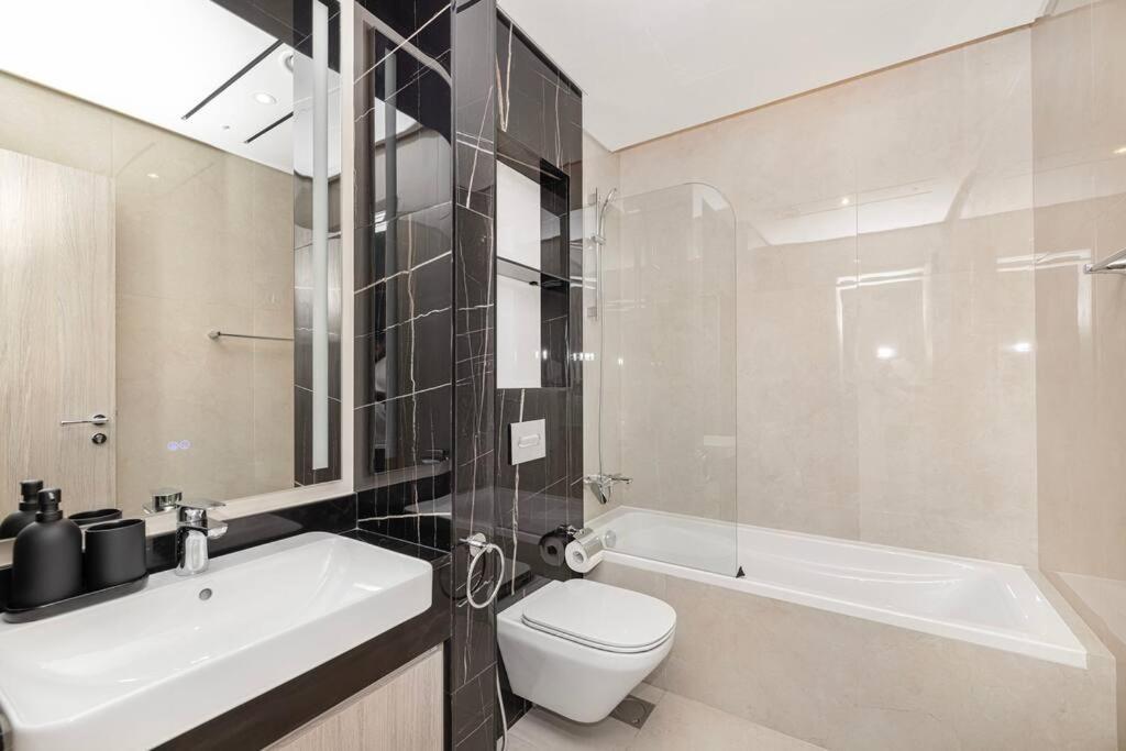 Luxurious 3bedroom Dubai