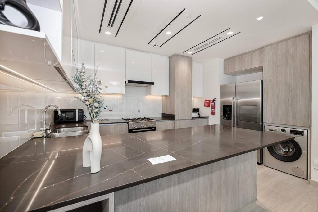 Apartment Luxurious 3bedroom Dubai