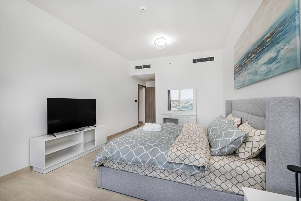 Luxurious 3bedroom Apartment *