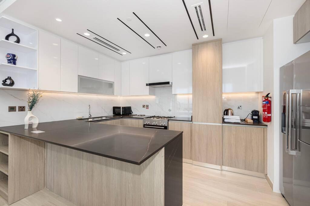 Apartment Luxurious 3bedroom *