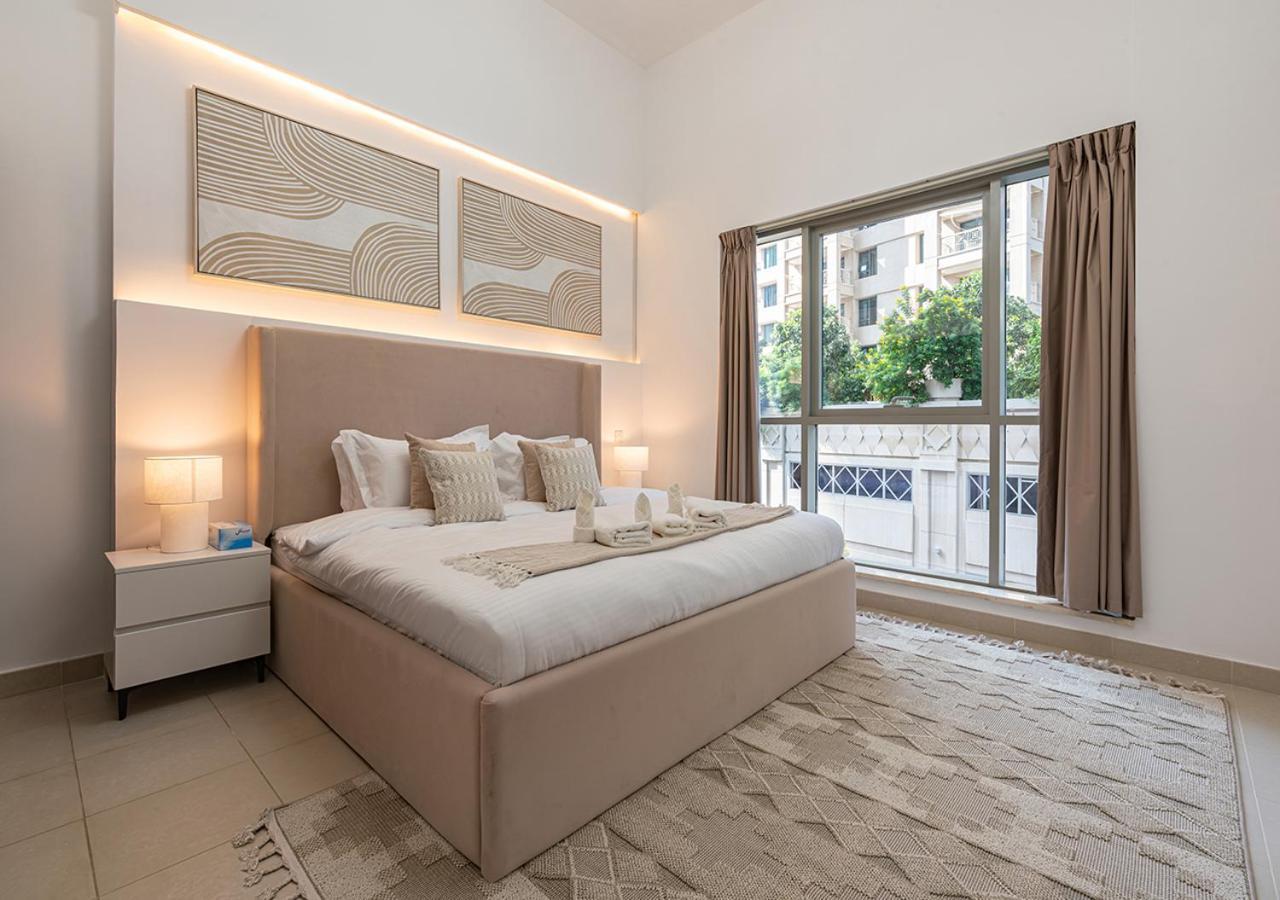 Apartment Luxurious 2-bedroom In Downtown With Burj Khalifa View