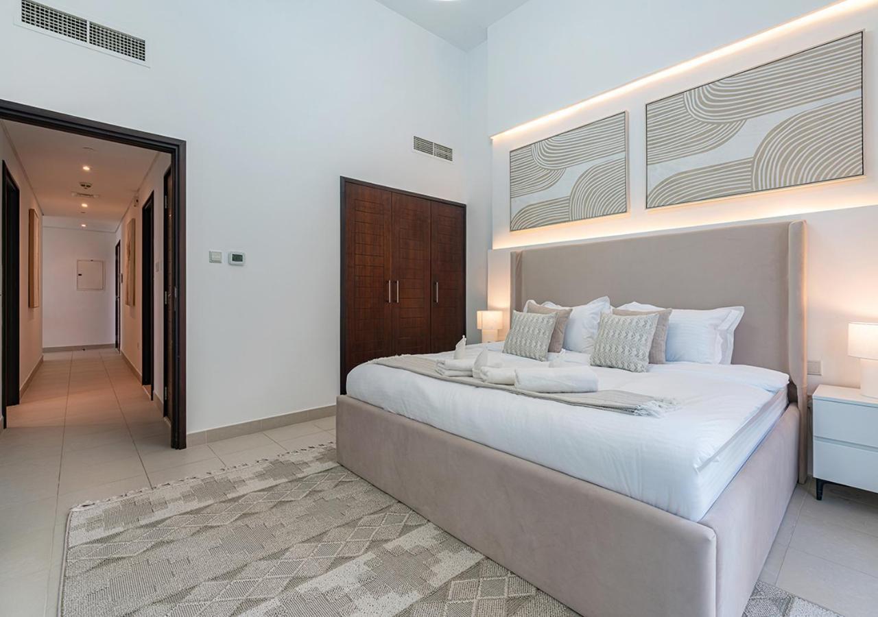 Apartment Luxurious 2-bedroom In Downtown With Burj Khalifa View Dubai