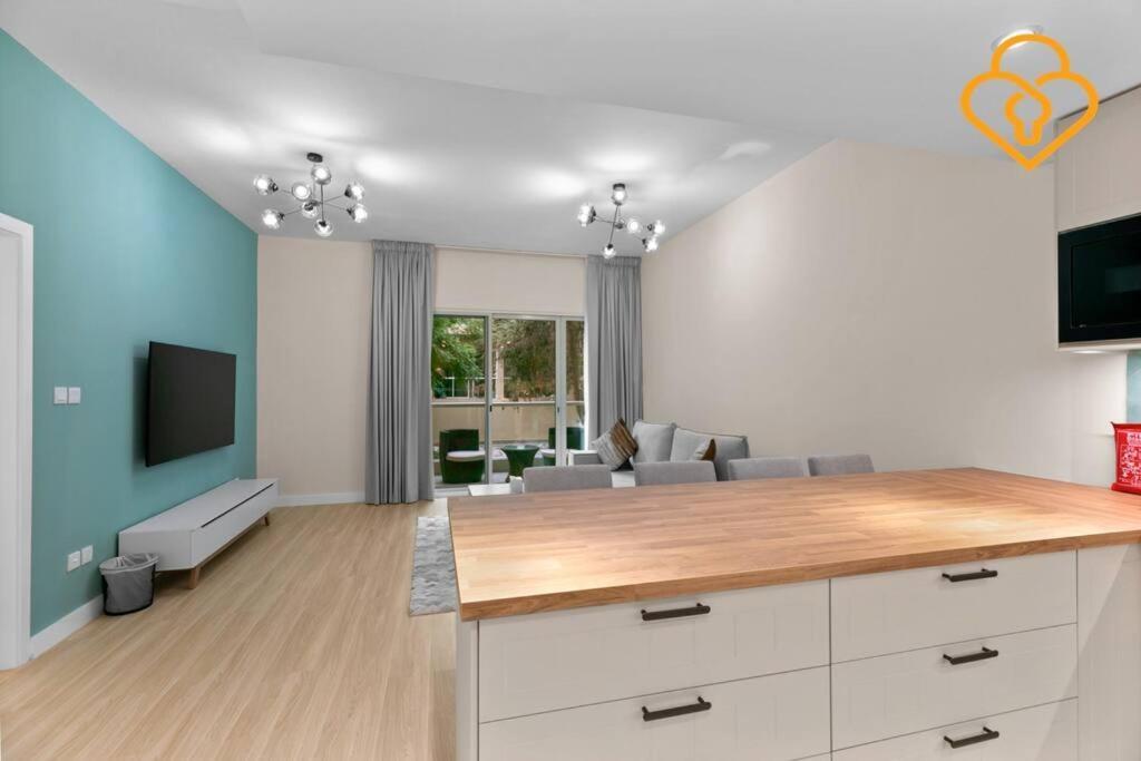 Prime Location, Great Value 1 Bedroom Near Moe, Greens Dubai