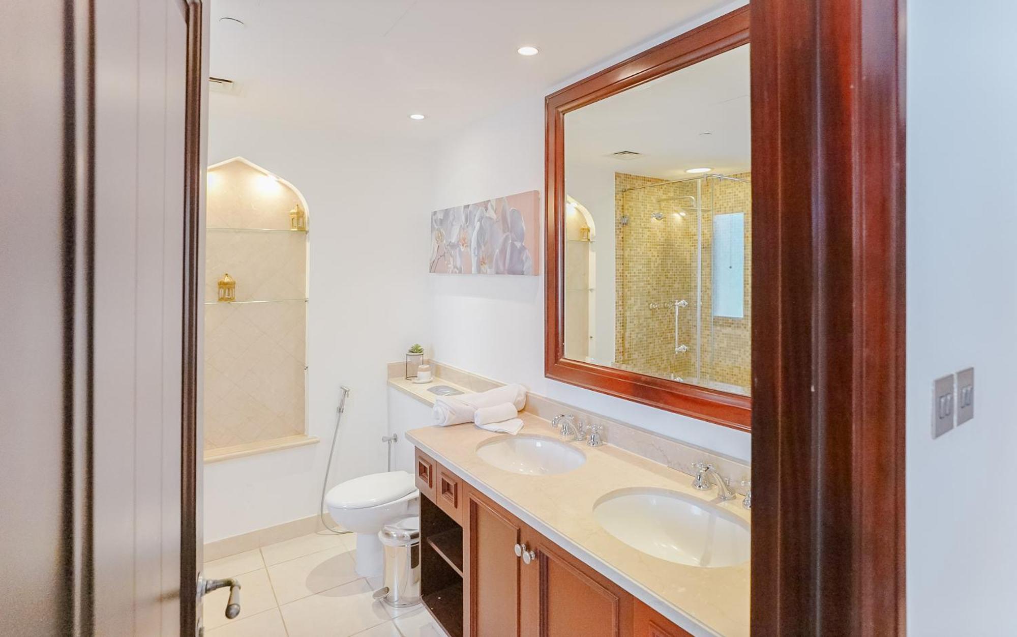 Elegant 2br In Yansoon 3 With Burj Khalifa Views * Dubai