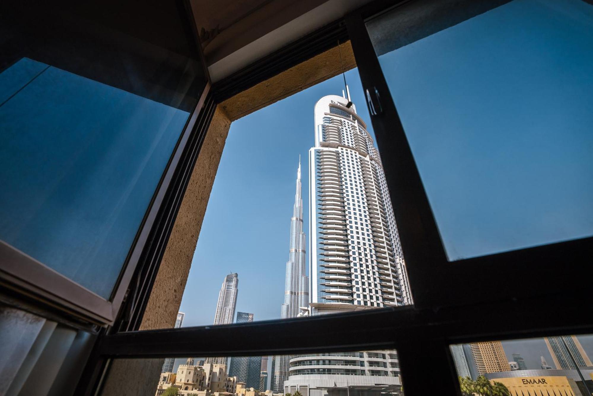 Elegant 2br In Yansoon 3 With Burj Khalifa Views Dubai
