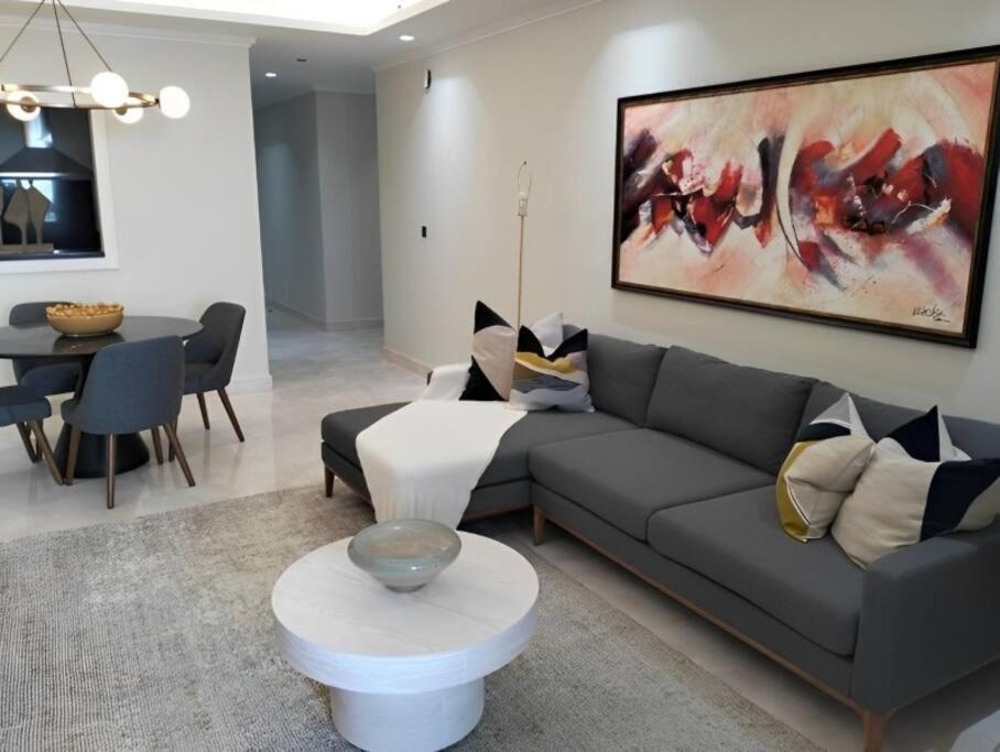 Luxury With Palm Panoramic View Apartment Dubai