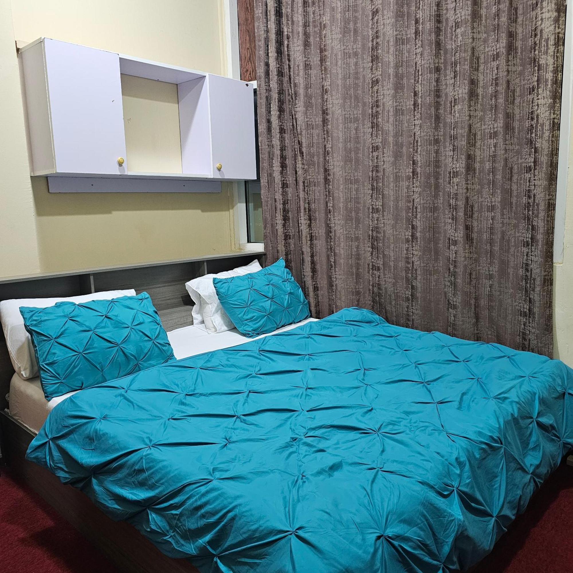 Homestay Benitah Partitions And Family *