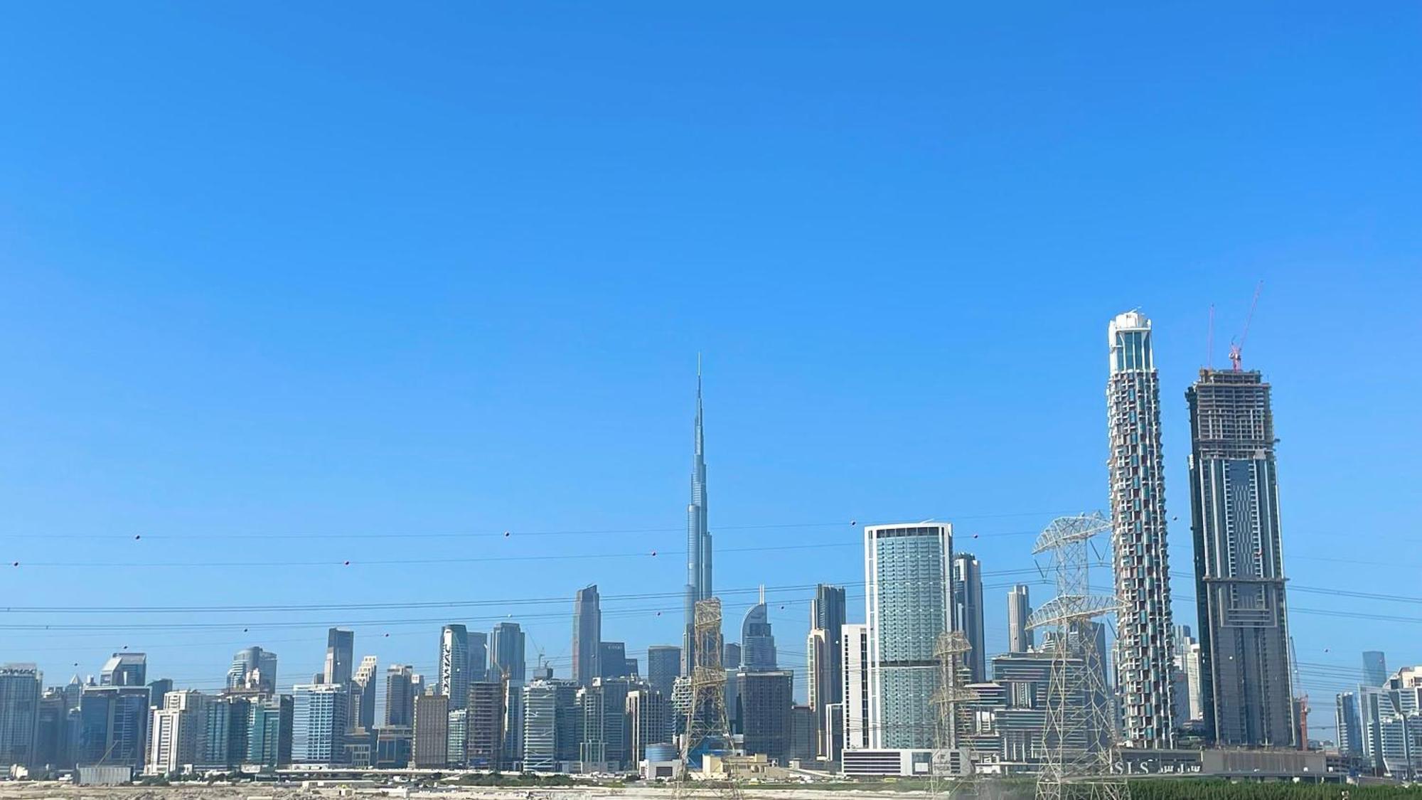 Luxury Interior With Direct Burj Khalifa Views In The Heart Of Apartment *